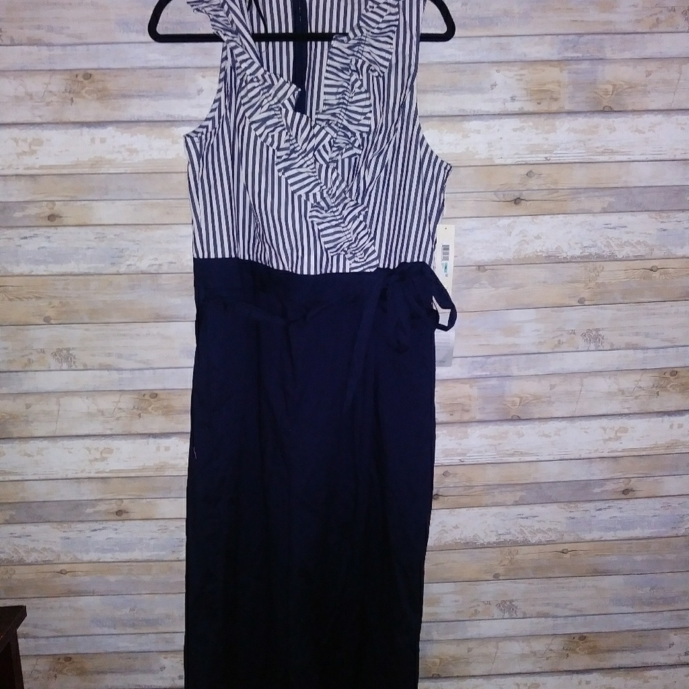 Eliza J Blue jumper size 16